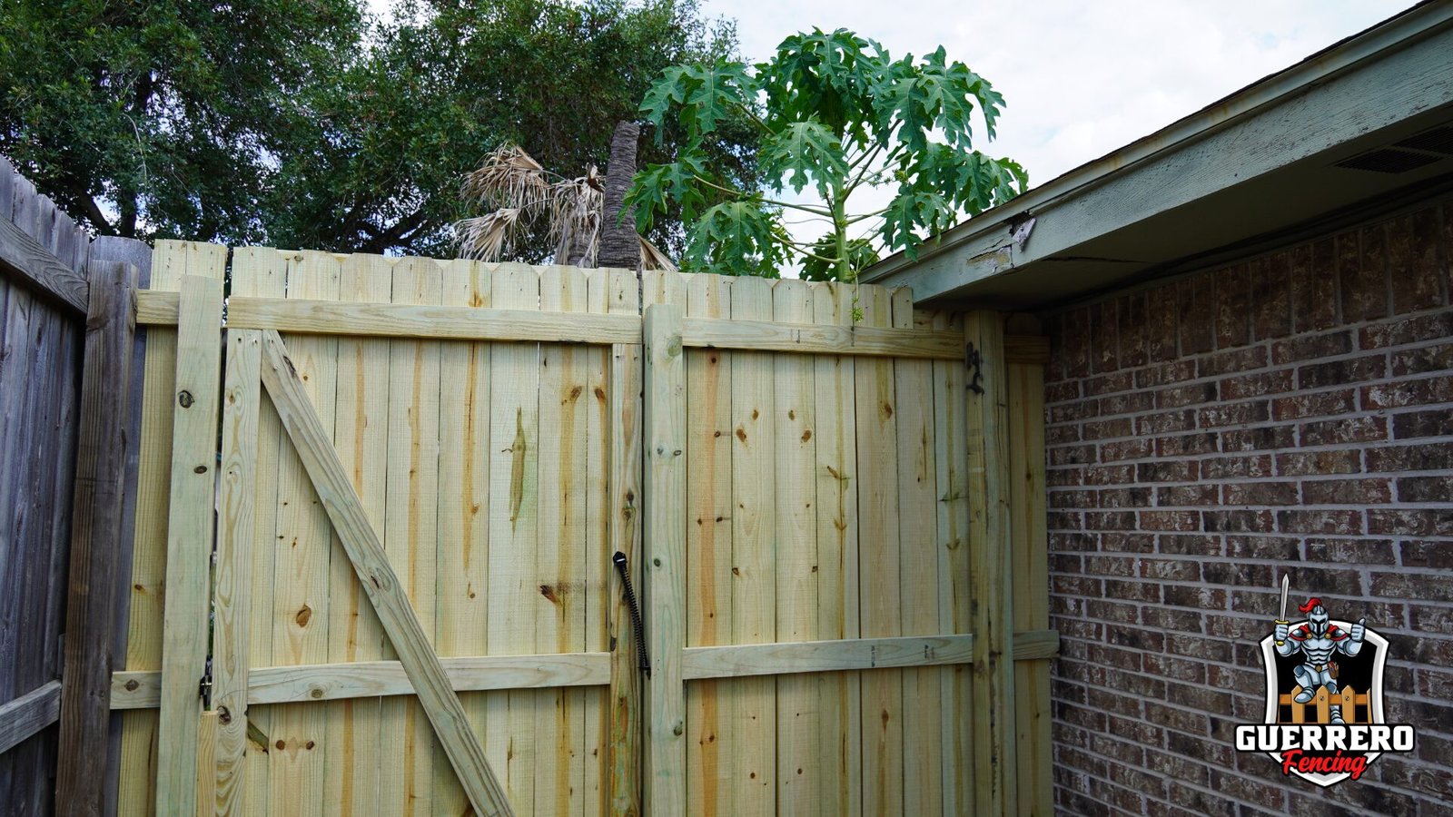 wood fence company near mcallen