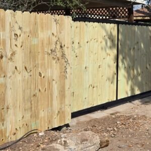 How to Find a Fence Contractor for a New Construction Build